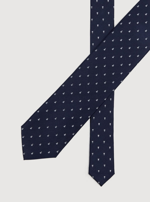 01653_393_0|4bcd0116e77e9f5e32f89d7b55b3247a