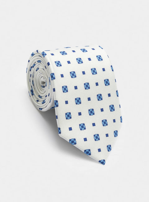 02003_596|0ce27f1d4df115ae759b9747a99d79c8