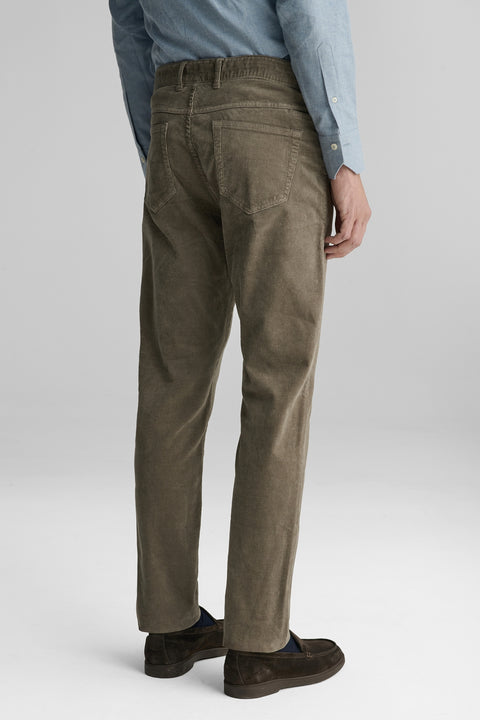 02199_C10097_04|20ad8df89a5a2163edfb1c9392c62fb3